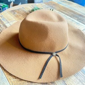GOORIN BROTHERS LARGE WOOL BROWN TAN FELT HAT WOMENS